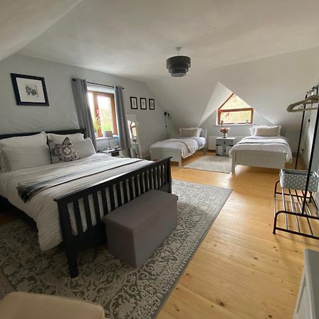 Salmon Weir Lodge Cong Ngoại thất bức ảnh